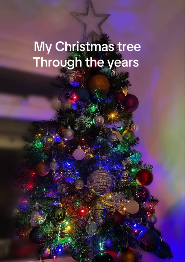 A look at my Christmas tree over the years. From bare multicolor to nostalgic red green gold vintage 90’s style.  Home alone is my favourite Christmas movie and I’ve always been inspired to have the McCallister style home at Christmas- it’s still a work in progress.  #christmastree #christmastok ...
